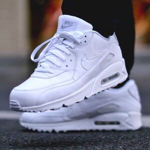 White Nike airmax 90